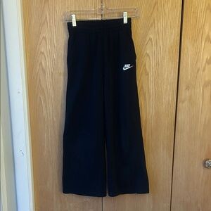 Nike Kids Black Wide-Leg Sweatpants with White Logo (item18)